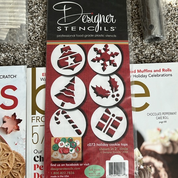 COPY - NWOT baking/cookies magazines, linen hand towel, ice cream scoop & Xmas … - Picture 5 of 7
